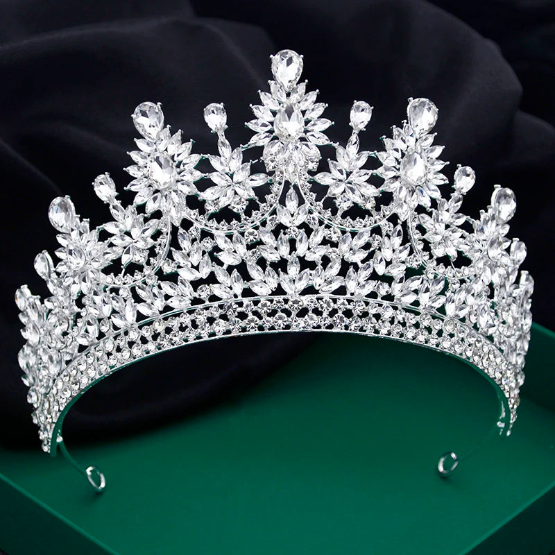 
                      
                        Crystal Rhinestone Tiaras  Pageant Birthday Party Wedding Crown Hair Accessories
                      
                    