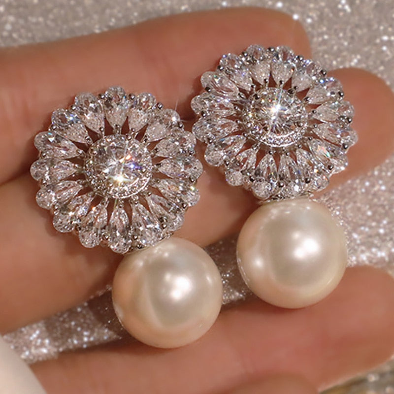 
                      
                        Fashion Imitation Pearl Drop Cubic Zirconia Wedding Earrings
                      
                    