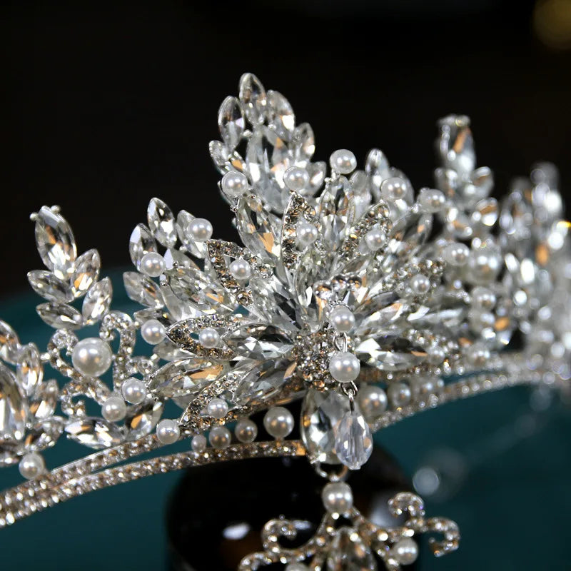 
                      
                        Head Jewel Crystal Royal  Silver Tiara Crown Accessory
                      
                    