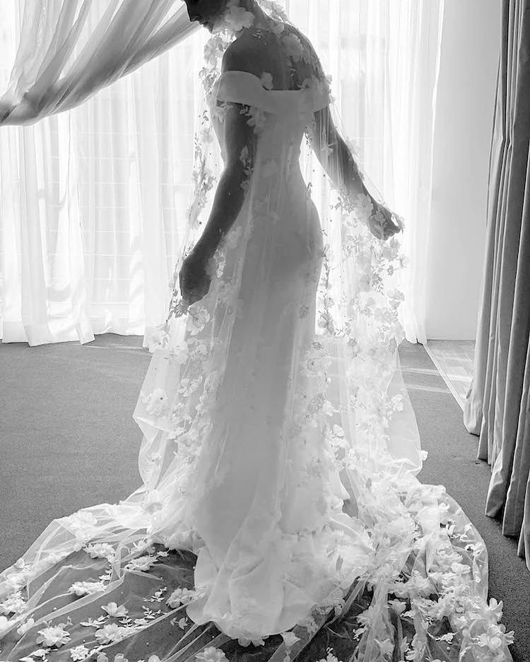 Luxury Floral Bridal Veil with Pearls Bridal Cathedral Train Wedding Veil