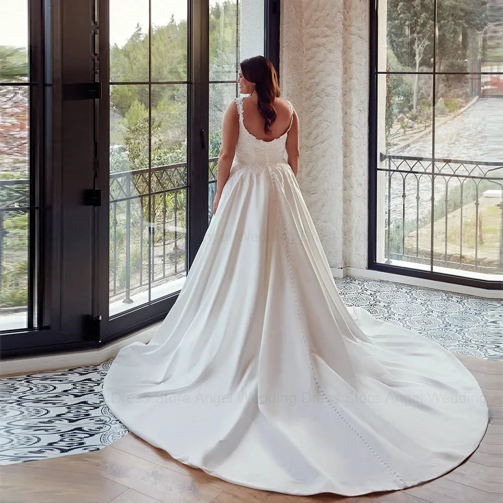 
                      
                        Satin Backless Plus Size Wedding Dresses A-Line Lace  Bridal Gowns
                      
                    