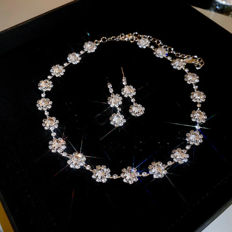 
                      
                        Pearl necklace and earrings jewelry set 
                      
                    