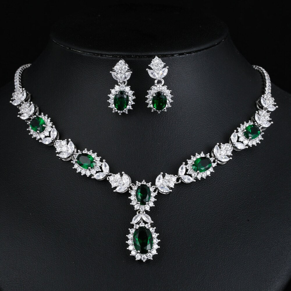 
                      
                        Luxury Silver Color Water Drop Cubic Zirconia Wedding Jewelry Sets
                      
                    