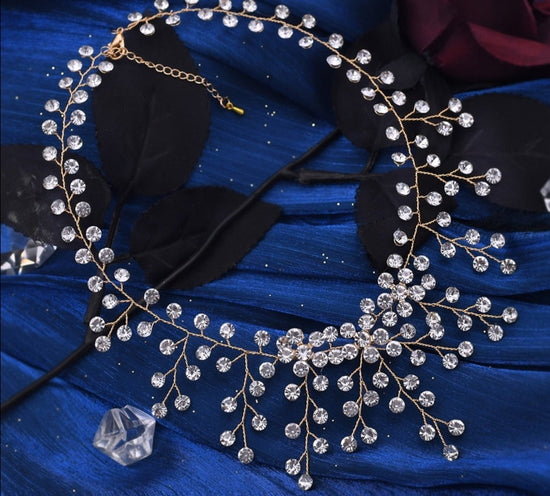 Load image into Gallery viewer, Elegant Crystal Clavicle Bead Chain Choker Bridal Jewelry Necklace
