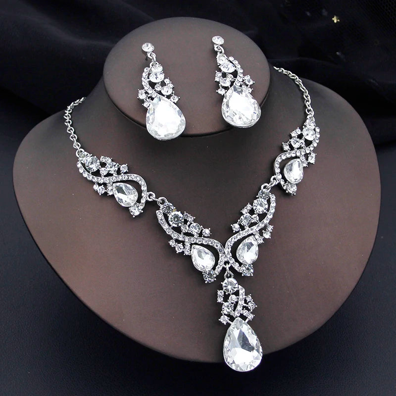 
                      
                        Elegant Fashion Necklace Sets for Women Party Birthday Choker Necklace Earrings Jewelry Set
                      
                    