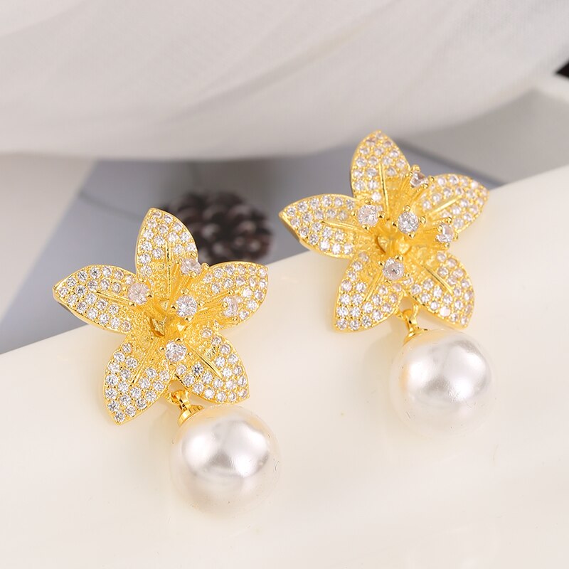 
                      
                        Fashion Imitation Pearl Drop Cubic Zirconia Wedding Earrings
                      
                    