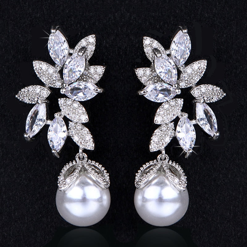 
                      
                        Fashion Imitation Pearl Drop Cubic Zirconia Wedding Earrings
                      
                    