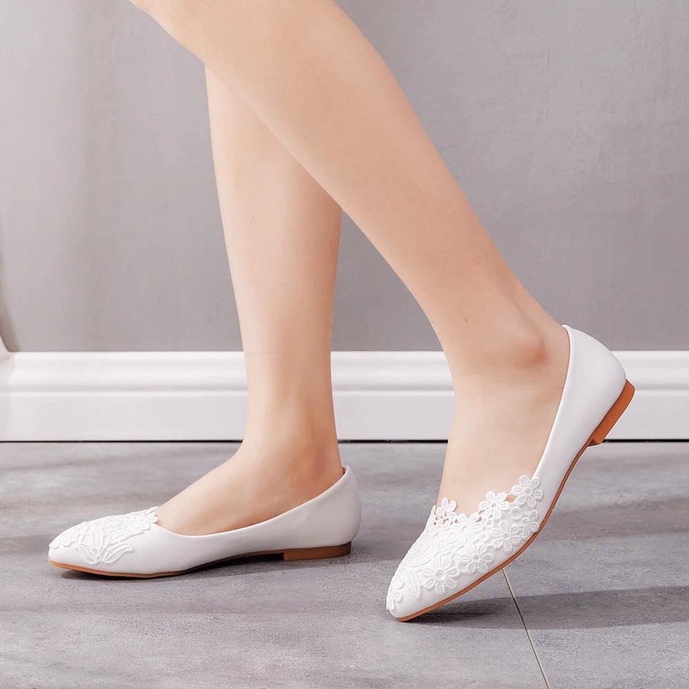 
                      
                        White Lace Wedding Shoes Women Casual Pointed Toe
                      
                    