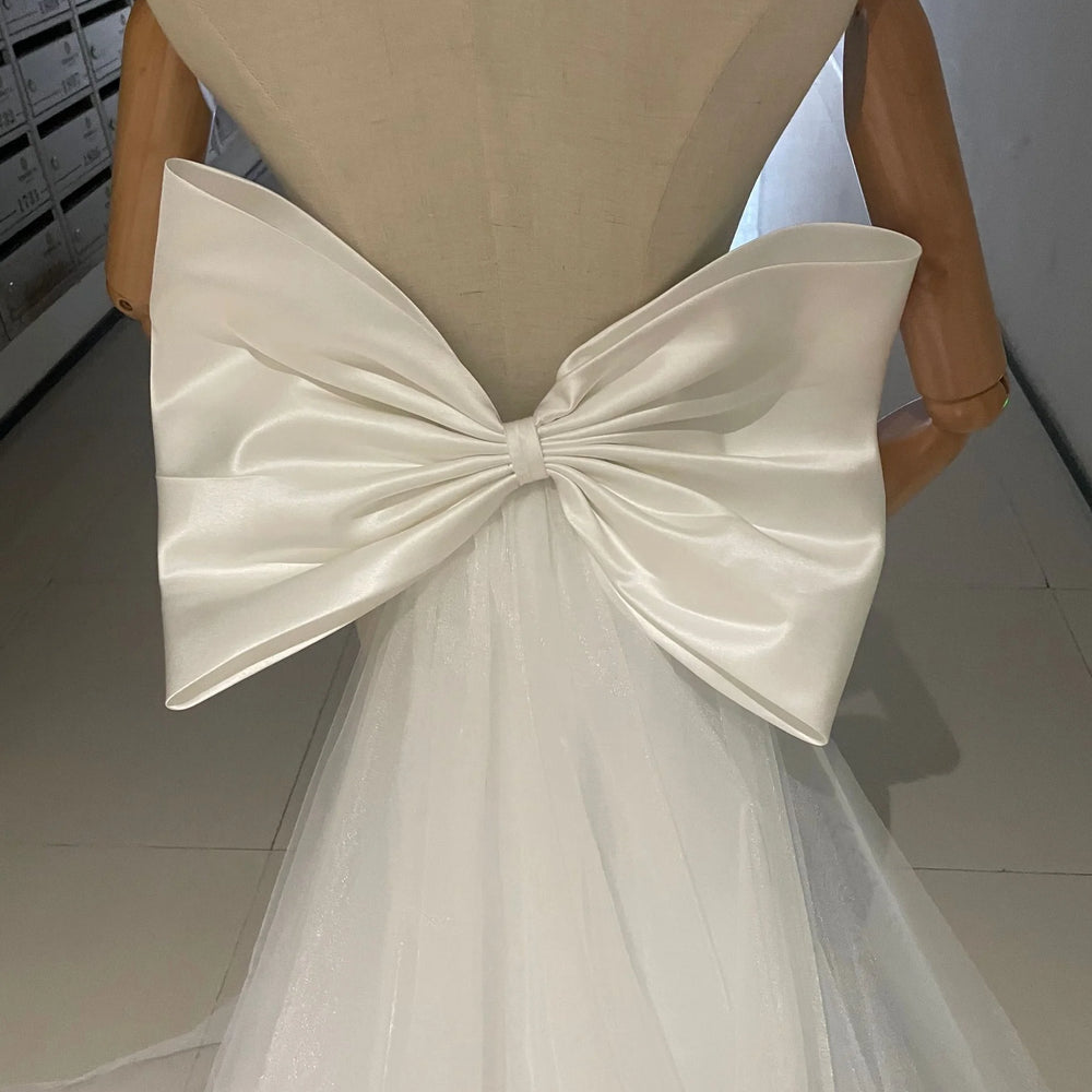 
                      
                        Detachable Satin Bow Tulle Drag For Wedding Dress Bridal Train
                      
                    