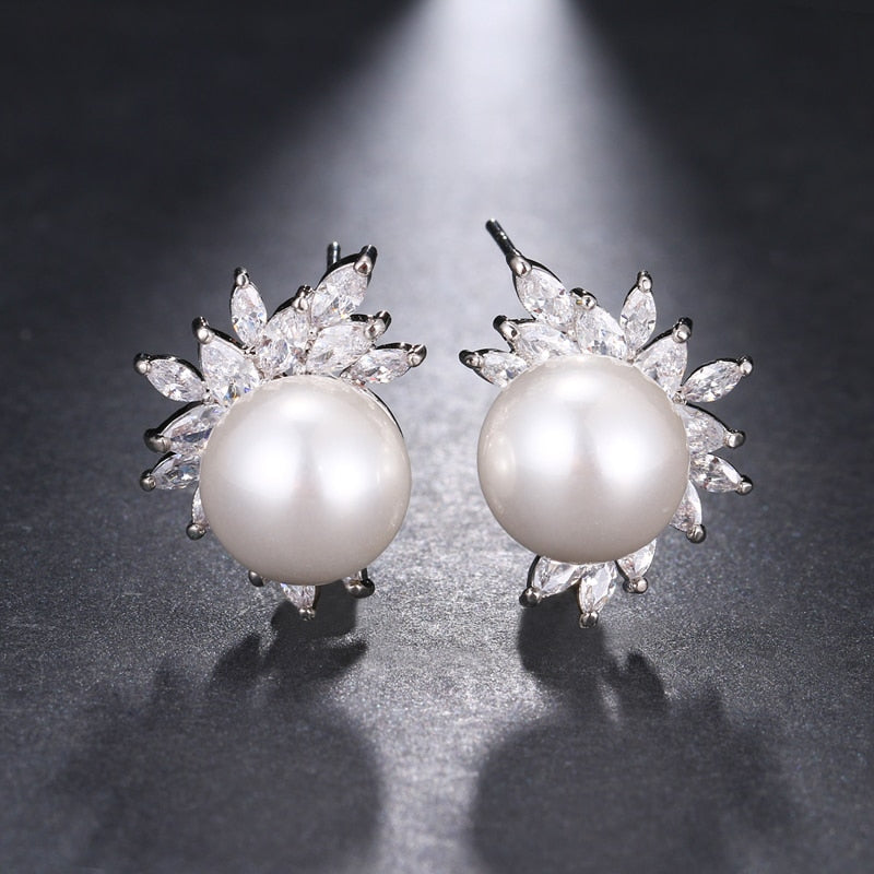 
                      
                        Fashion Imitation Pearl Drop Cubic Zirconia Wedding Earrings
                      
                    