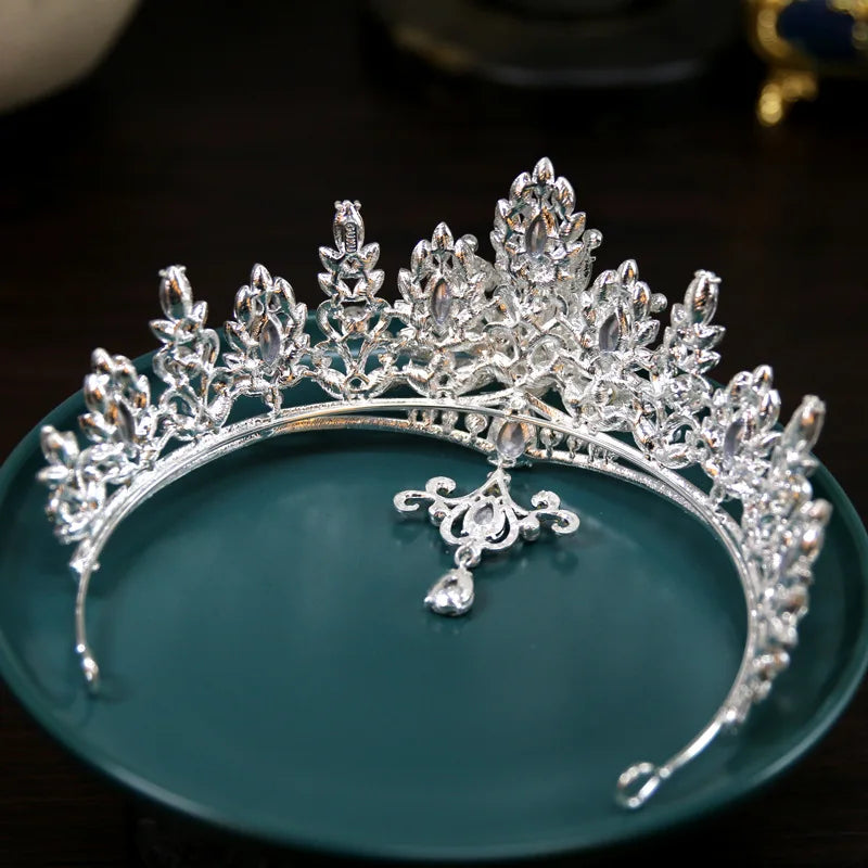 
                      
                        Head Jewel Crystal Royal  Silver Tiara Crown Accessory
                      
                    