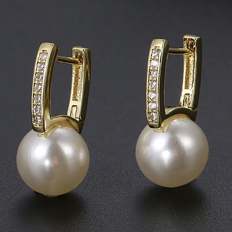 
                      
                        Fashion Imitation Pearl Drop Cubic Zirconia Wedding Earrings
                      
                    