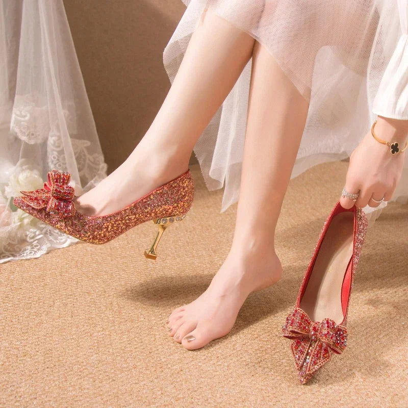 
                      
                        Rhinestone Wedding Shoes New Year Shoes Luxury Buckle Decorative Banquet High Heels
                      
                    