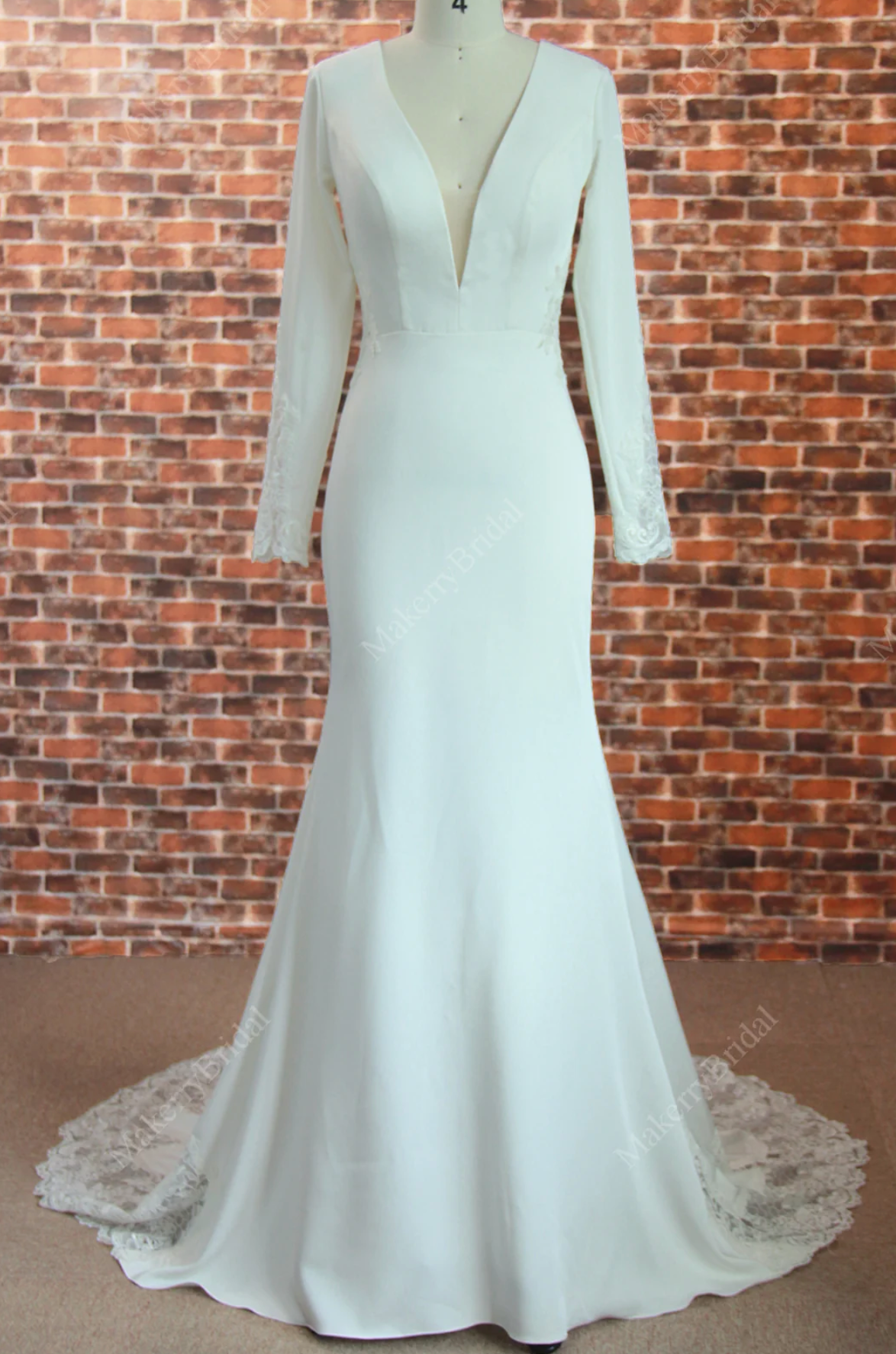 Charming V-Neck Long Sleeves Lace Mermaid Wedding Dress