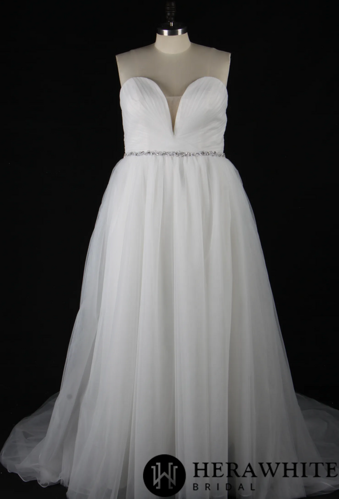 
                      
                        Deep V-Neck Pleated Bodice Tulle A-Line Wedding Dress
                      
                    