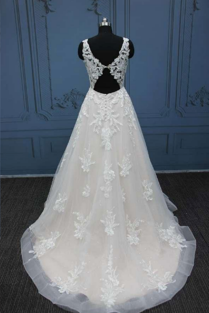 
                      
                        Keyhole Back Beaded Lace Bridal A Line Gown
                      
                    