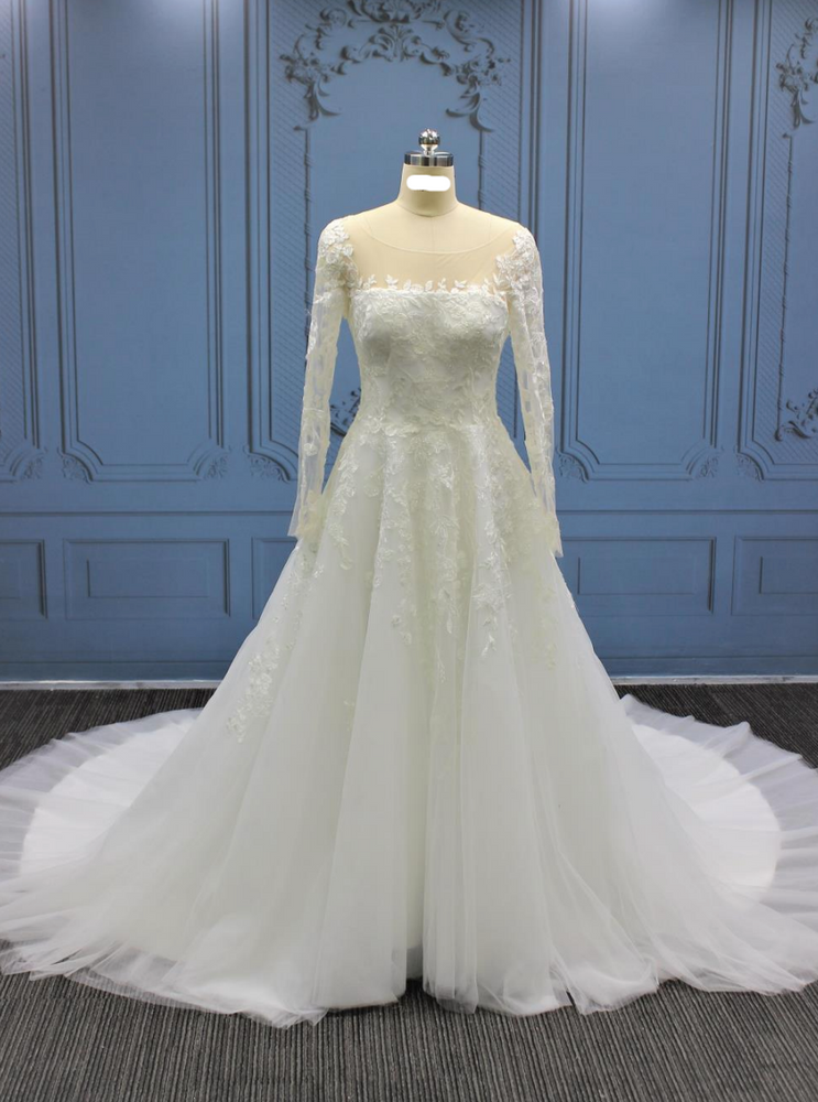 
                      
                        Lined Lace A Line Wedding Bridal Gown
                      
                    