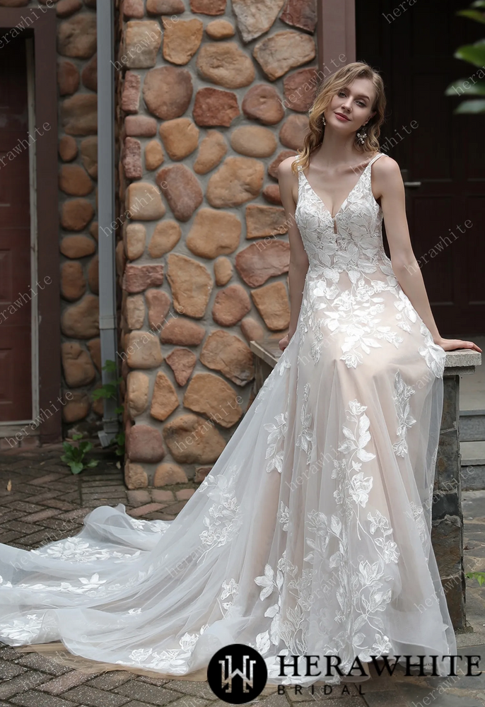 
                      
                        Luxurious Floral Lace A-Line Wedding Dress with Sheer Train
                      
                    