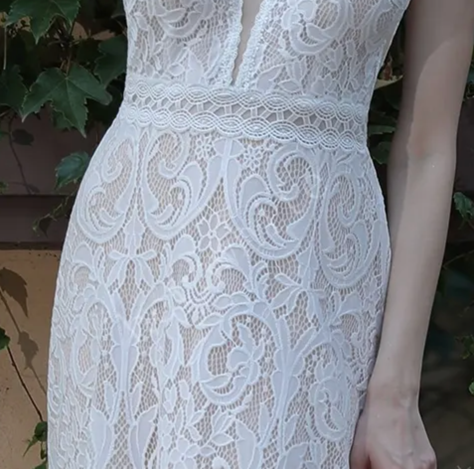 
                      
                        Summer Boho Lace Wedding Dress With Spaghetti Straps
                      
                    