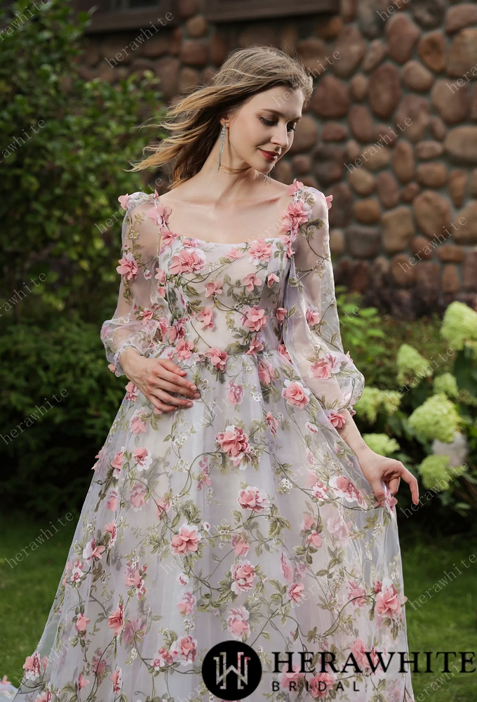 
                      
                        Romantic Square Neckline 3D Flowers Bridal Gown With Detachable Sleeves
                      
                    