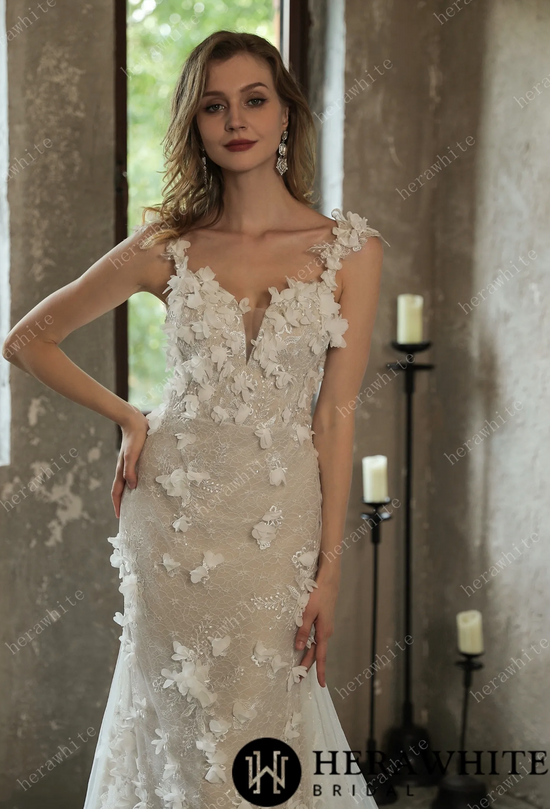 Stunning 3D Petal Lace Wedding Dress And Sparkle Tulle