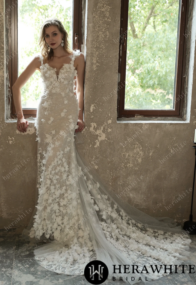 
                      
                        Stunning 3D Petal Lace Wedding Dress And Sparkle Tulle
                      
                    