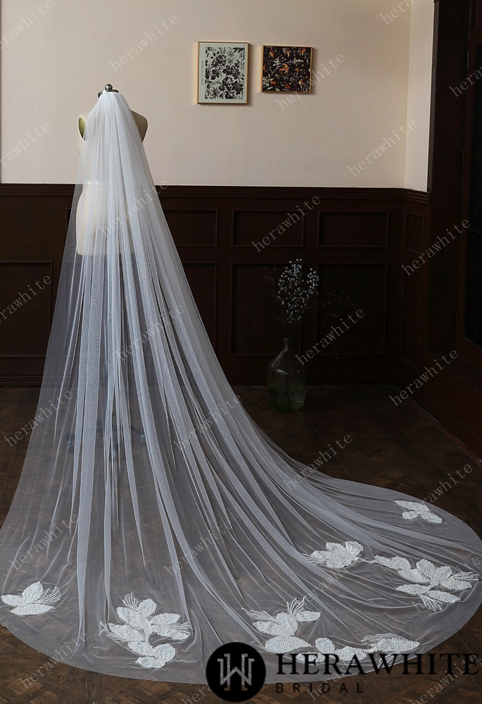 
                      
                        Simplicity Cathedral Length Lace Bridal Veil
                      
                    