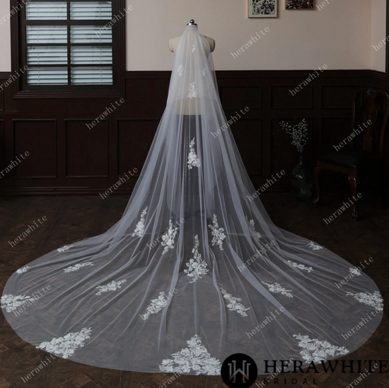 Load image into Gallery viewer, Waltz Length Wedding Veil With Romantic Lace Motifs
