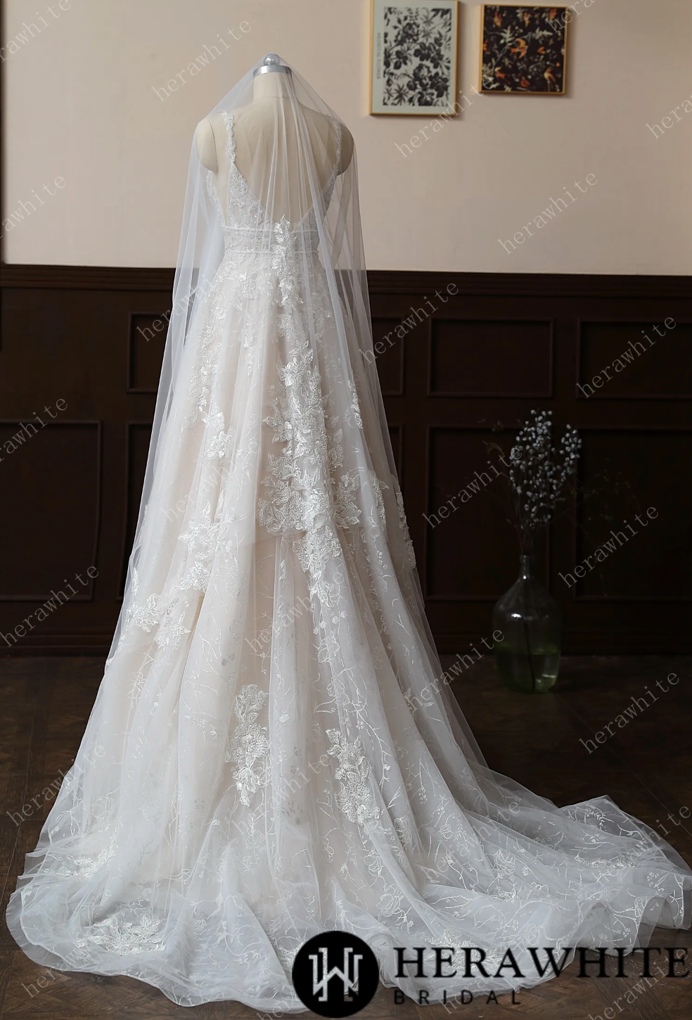 Embellished Floral Fingertip Length Lace Bridal Veil