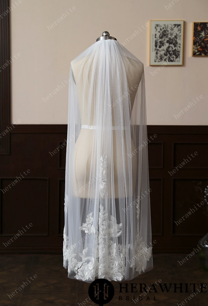 
                      
                        Embellished Floral Fingertip Length Lace Bridal Veil
                      
                    