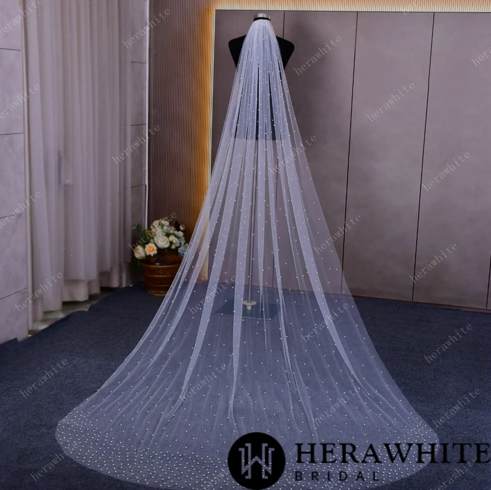 
                      
                        Waltz-Length Bridal Veil Scattered With Pearls
                      
                    