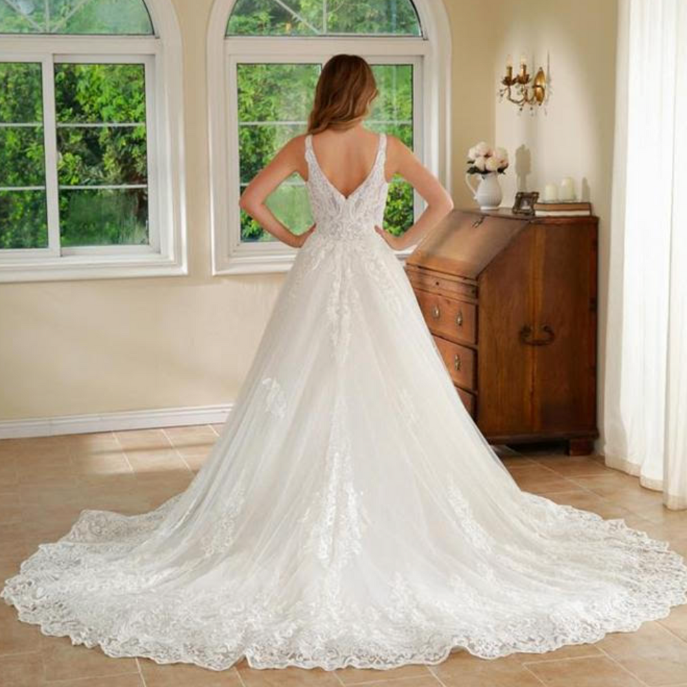 
                      
                        Beaded Lace A Line Bridal Wedding Gown
                      
                    