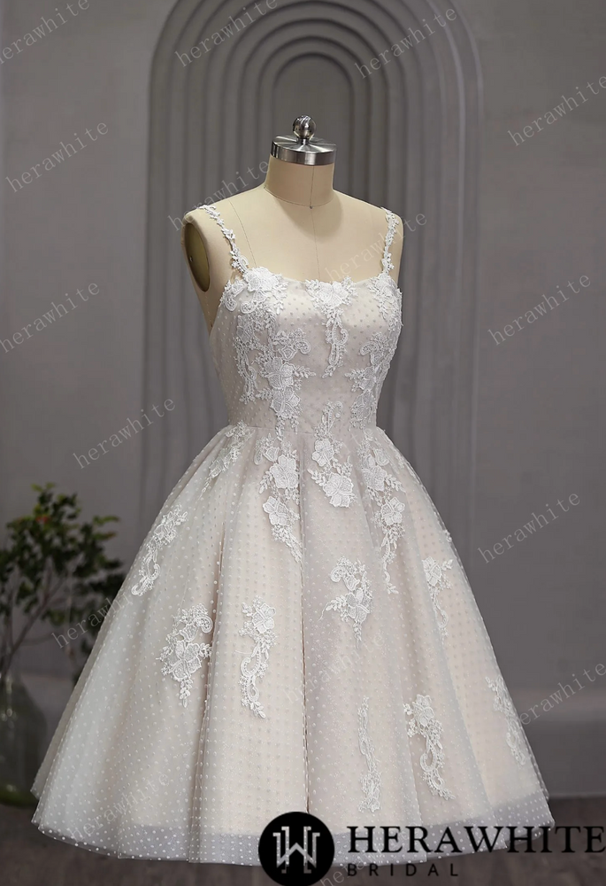 
                      
                        Short Tulle Ballgown Polka Dots Wedding Dress with Straps
                      
                    