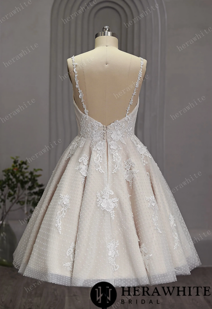 
                      
                        Short Tulle Ballgown Polka Dots Wedding Dress with Straps
                      
                    