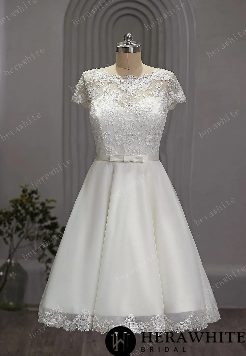 Short Tulle Knee Length Wedding Dress with Cap Sleeve