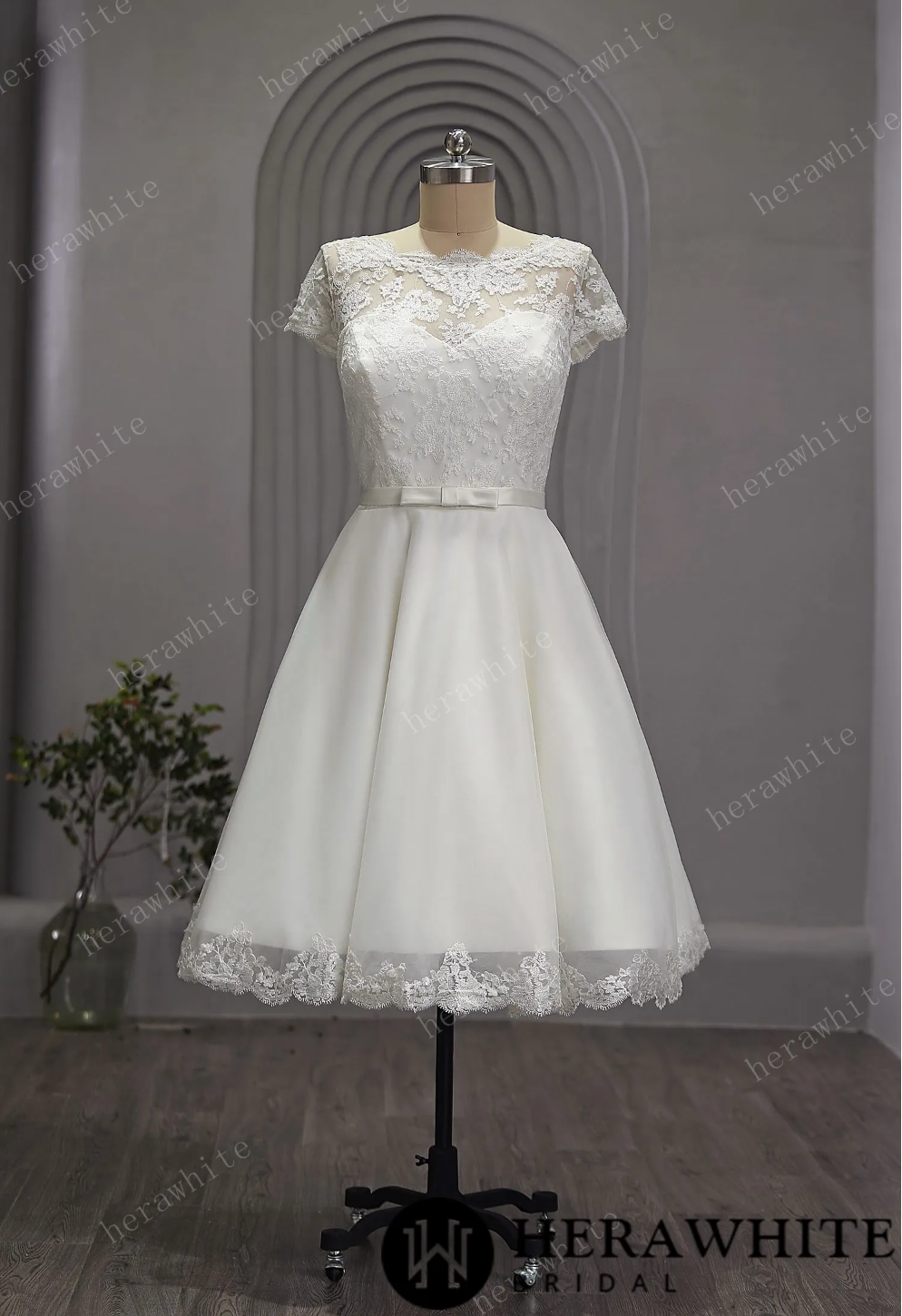 Short Tulle Knee Length Wedding Dress with Cap Sleeve