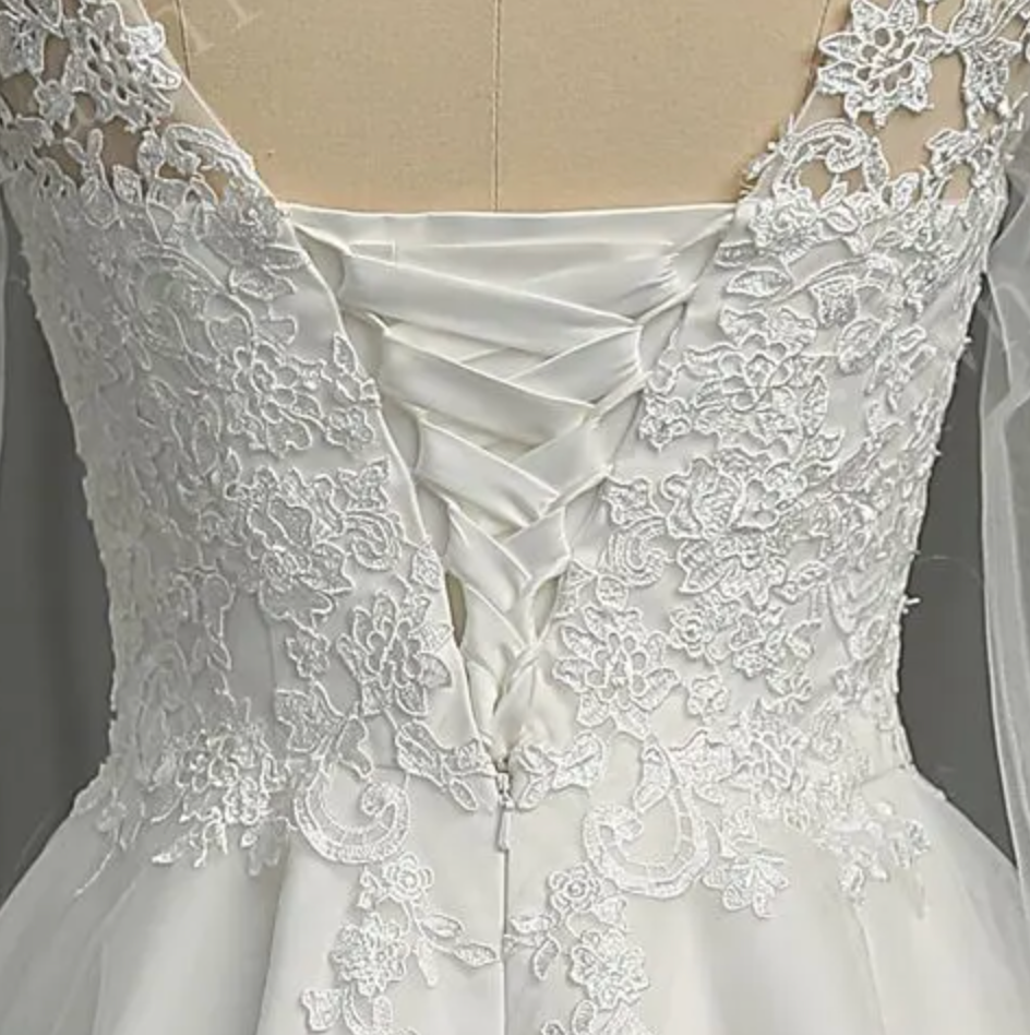 
                      
                        Floral Lace Short Wedding Dress with Lace Up Back
                      
                    