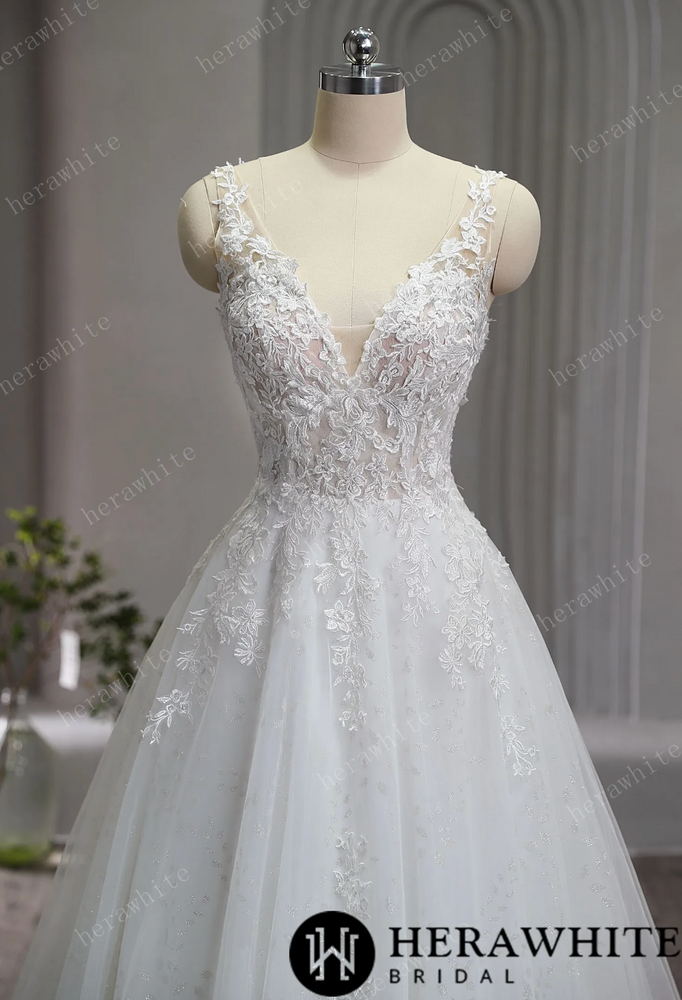 
                      
                        Sparkling V-Neck Lace Straps A-Line Bridal Gown
                      
                    