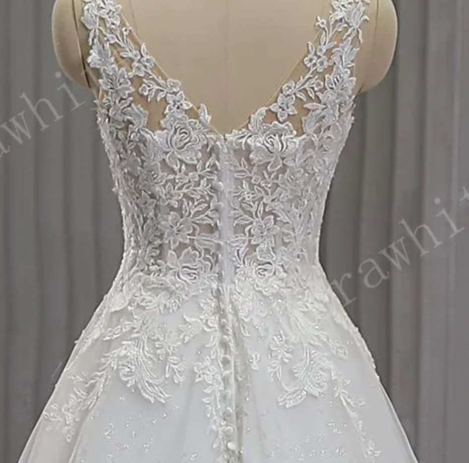 
                      
                        Sparkling V-Neck Lace Straps A-Line Bridal Gown
                      
                    