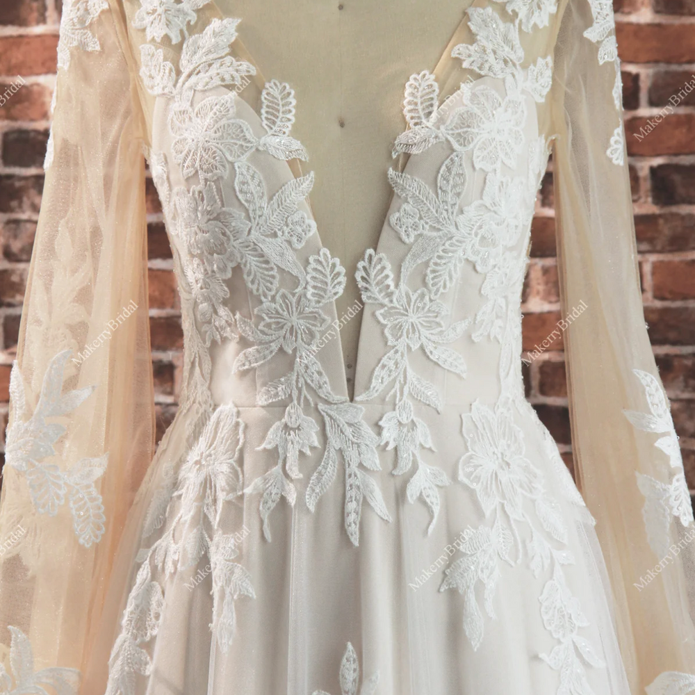 
                      
                        Elegant Princess Long-Sleeve A Line Lace Wedding Dress
                      
                    