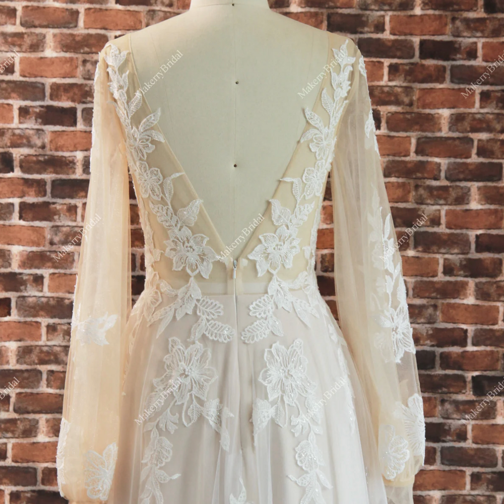 
                      
                        Elegant Princess Long-Sleeve A Line Lace Wedding Dress
                      
                    