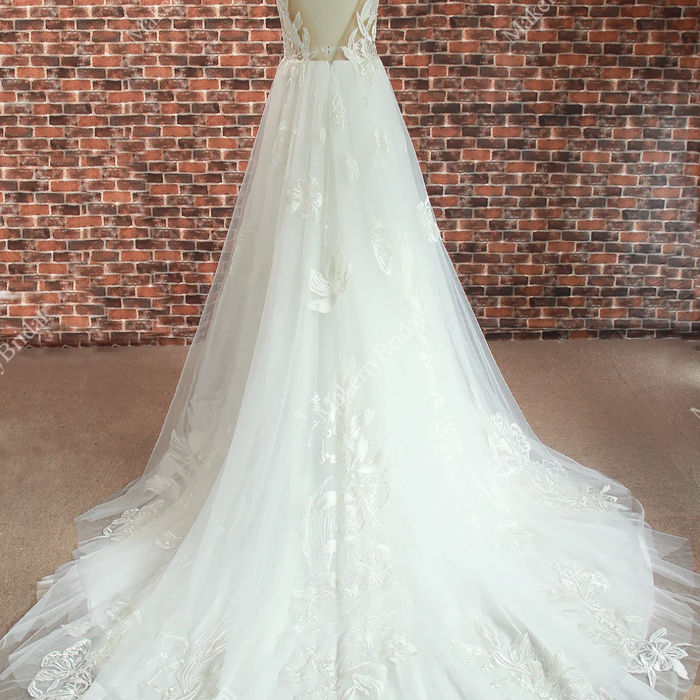 Dreamy Floral Lace Wedding Dress