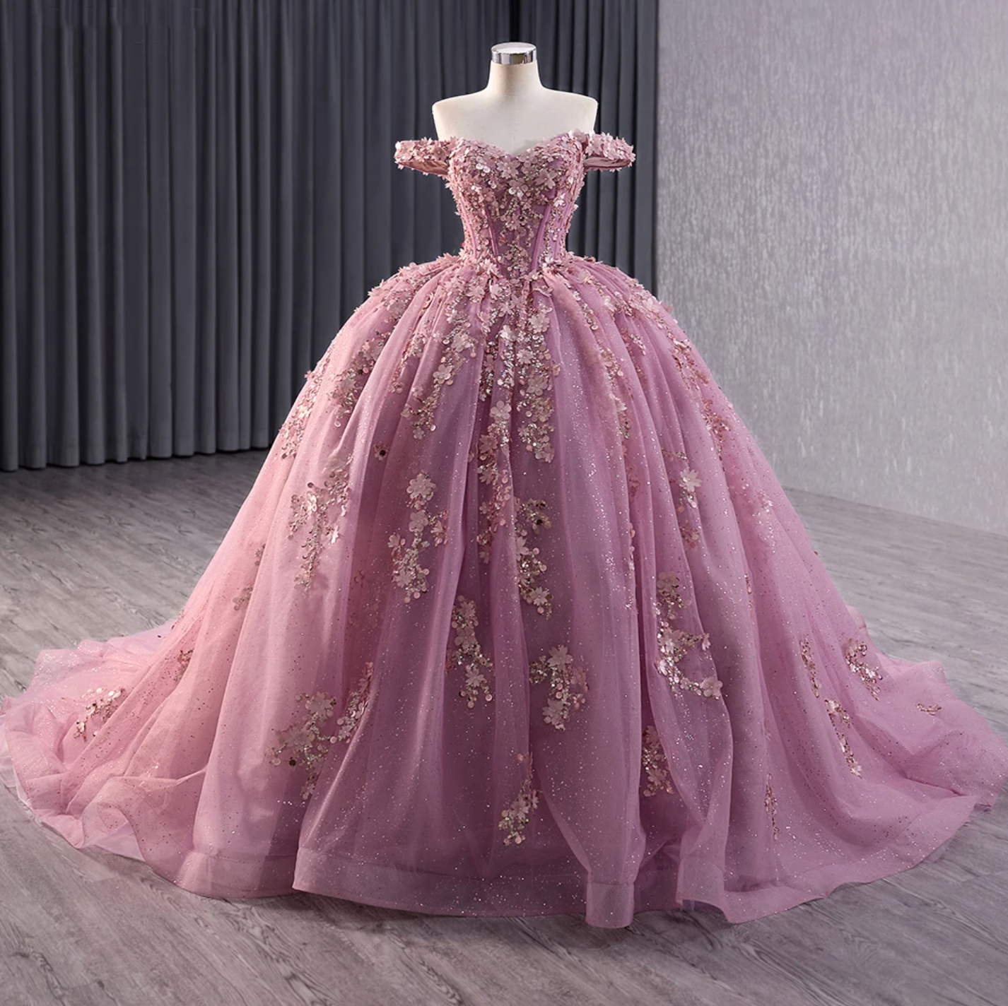 Floral Lace Sweetheart Corset Style Party Ball Gown Quinceañera Dress