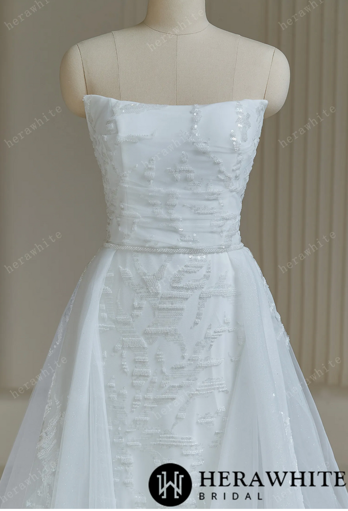 
                      
                        Elegant Sequined Wedding Dress With Detachable Train
                      
                    