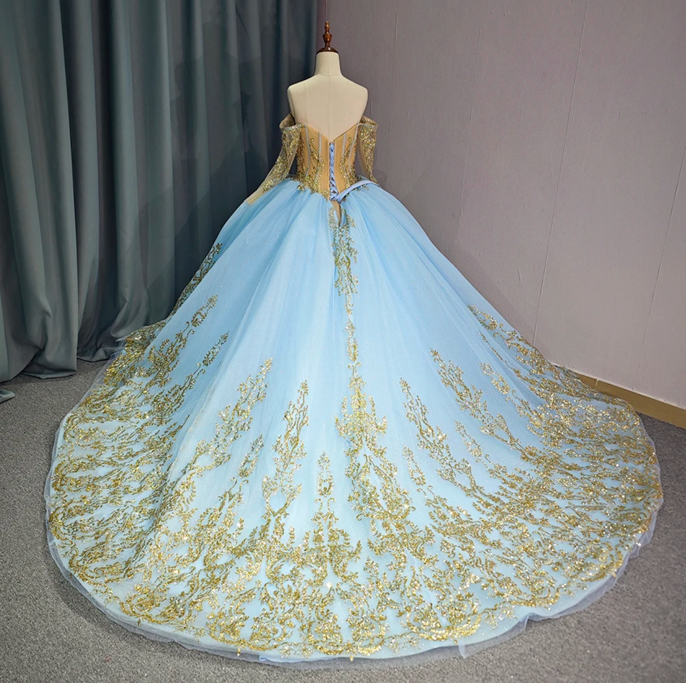 Luxury Blue Shiny Ball Gown Quinceanera Dress Beading Organza