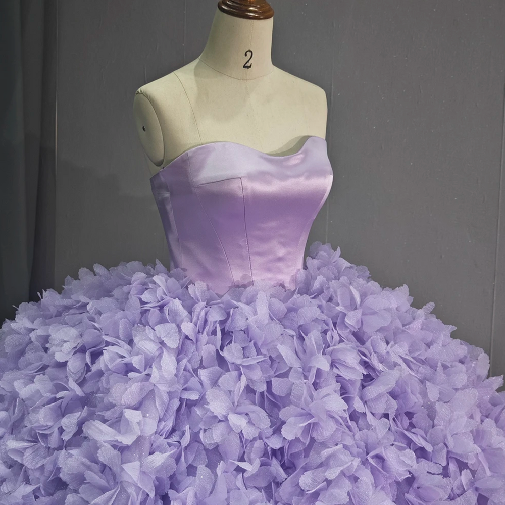 
                      
                        Purple Ball Gown Lace Up Strapless Court Train Quinceañera Dress
                      
                    