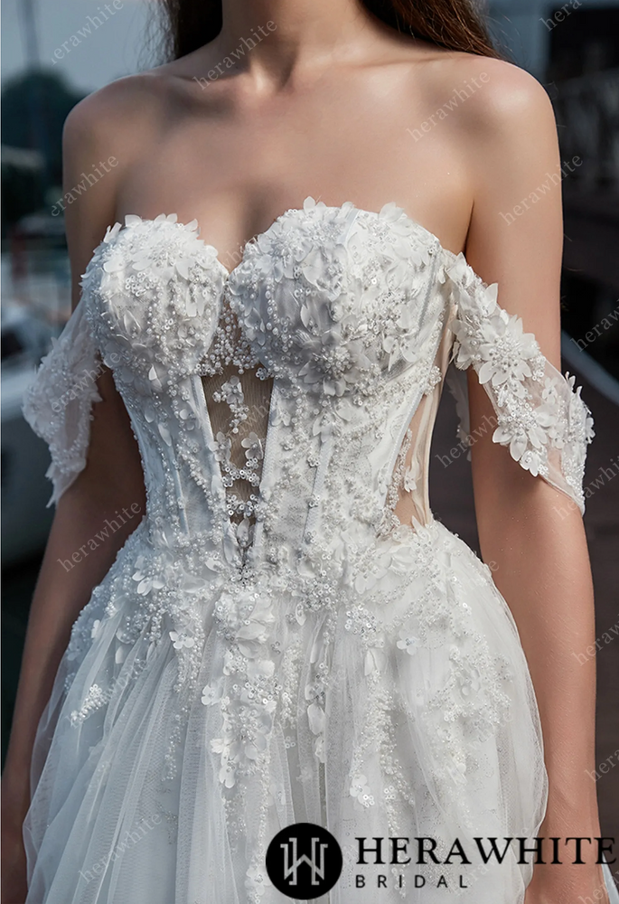 
                      
                        Off Shoulder Sweetheart Wedding Dress
                      
                    