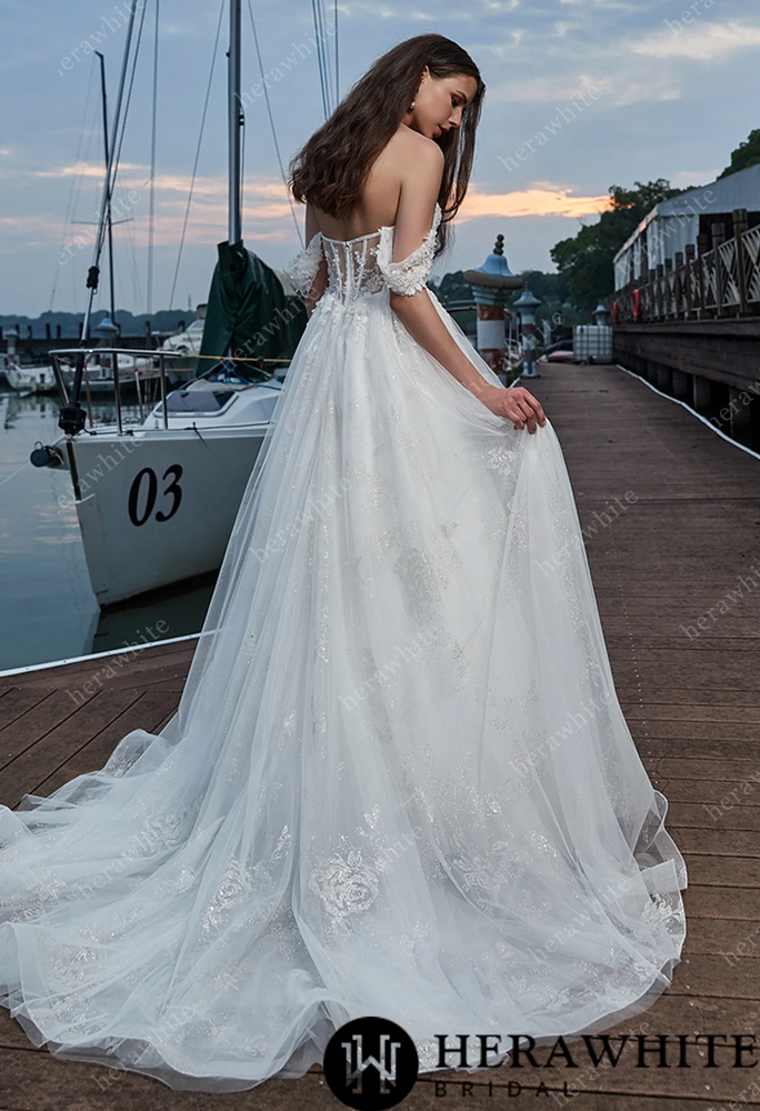 
                      
                        Off Shoulder Sweetheart Wedding Dress
                      
                    