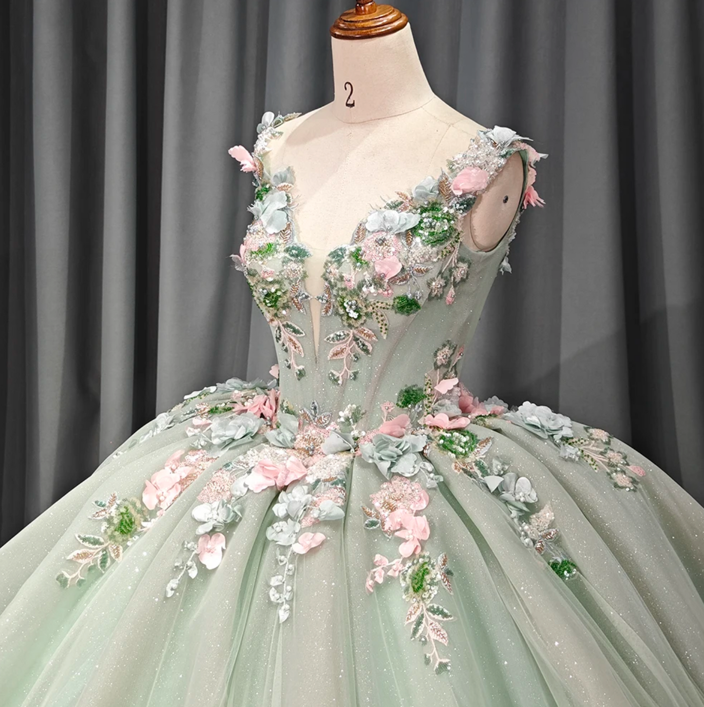 Vestido de quinceañera princesa brillante verde ruborizado