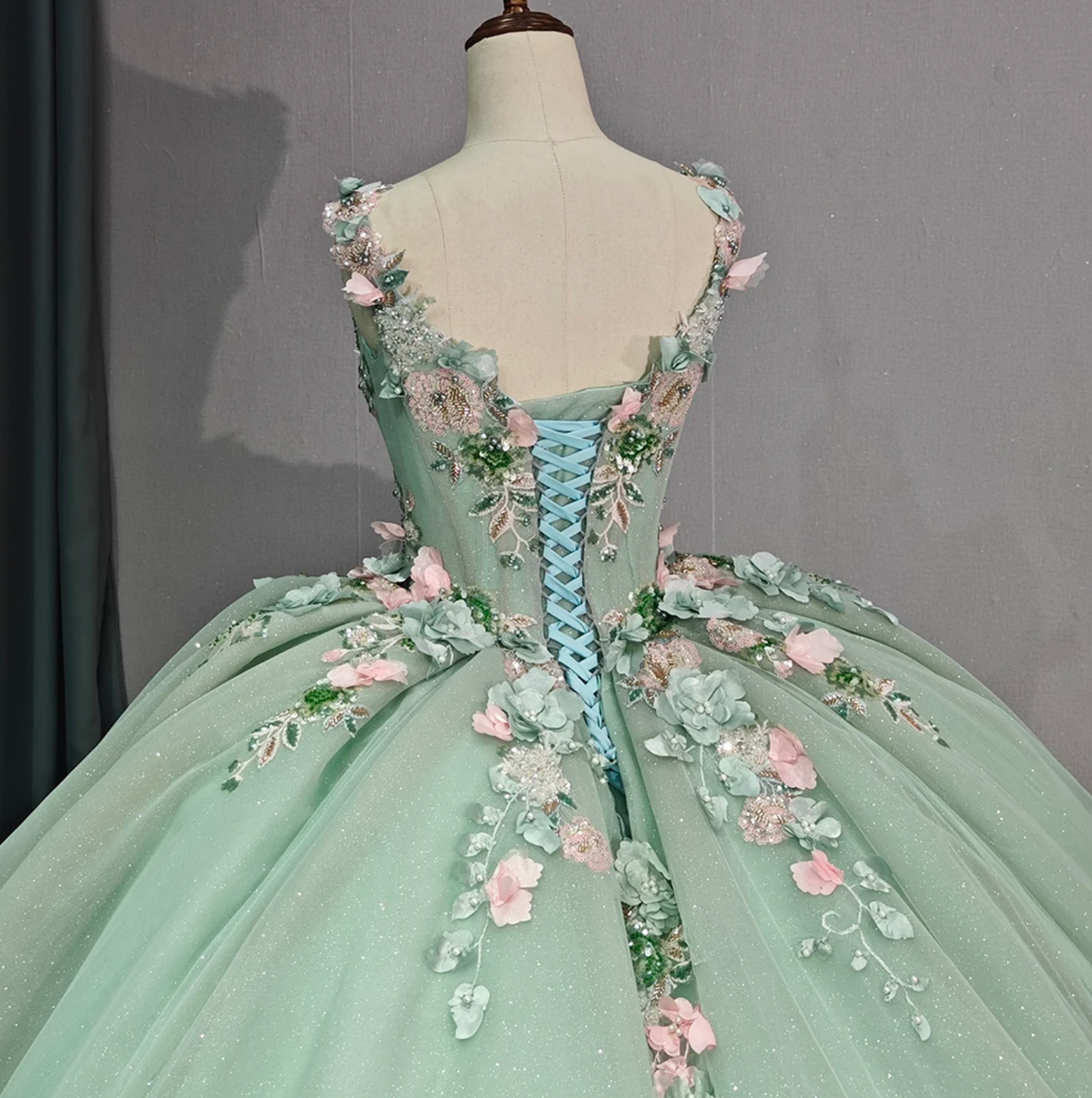 Corset Quinceanera Vintage Quince Dresses Light Green Quinceanera Dresses Flowers Ball Gown Party Dress Vestidos De Corset Quinceanera Vintage Quince Dresses Light Green Quinceanera Dresses Flowers Ball Gown Party Dress Vestidos De